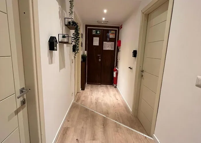 Cavalleggeri Guesthouse, Opposite St Peter's Basilica Whit Private